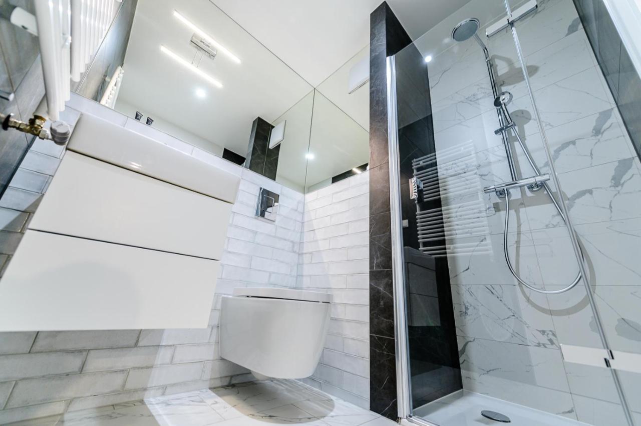 Aboutartapartments - Mlyn Maria Вроцлав Экстерьер фото