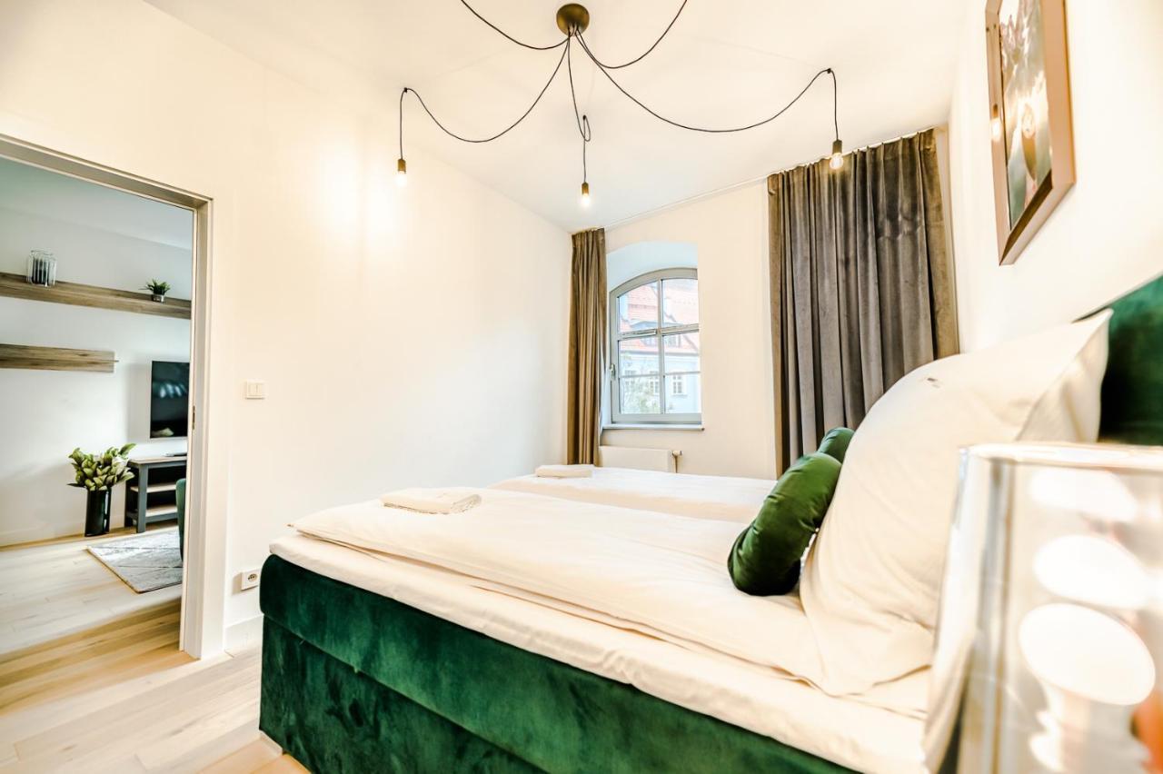 Aboutartapartments - Mlyn Maria Вроцлав Экстерьер фото