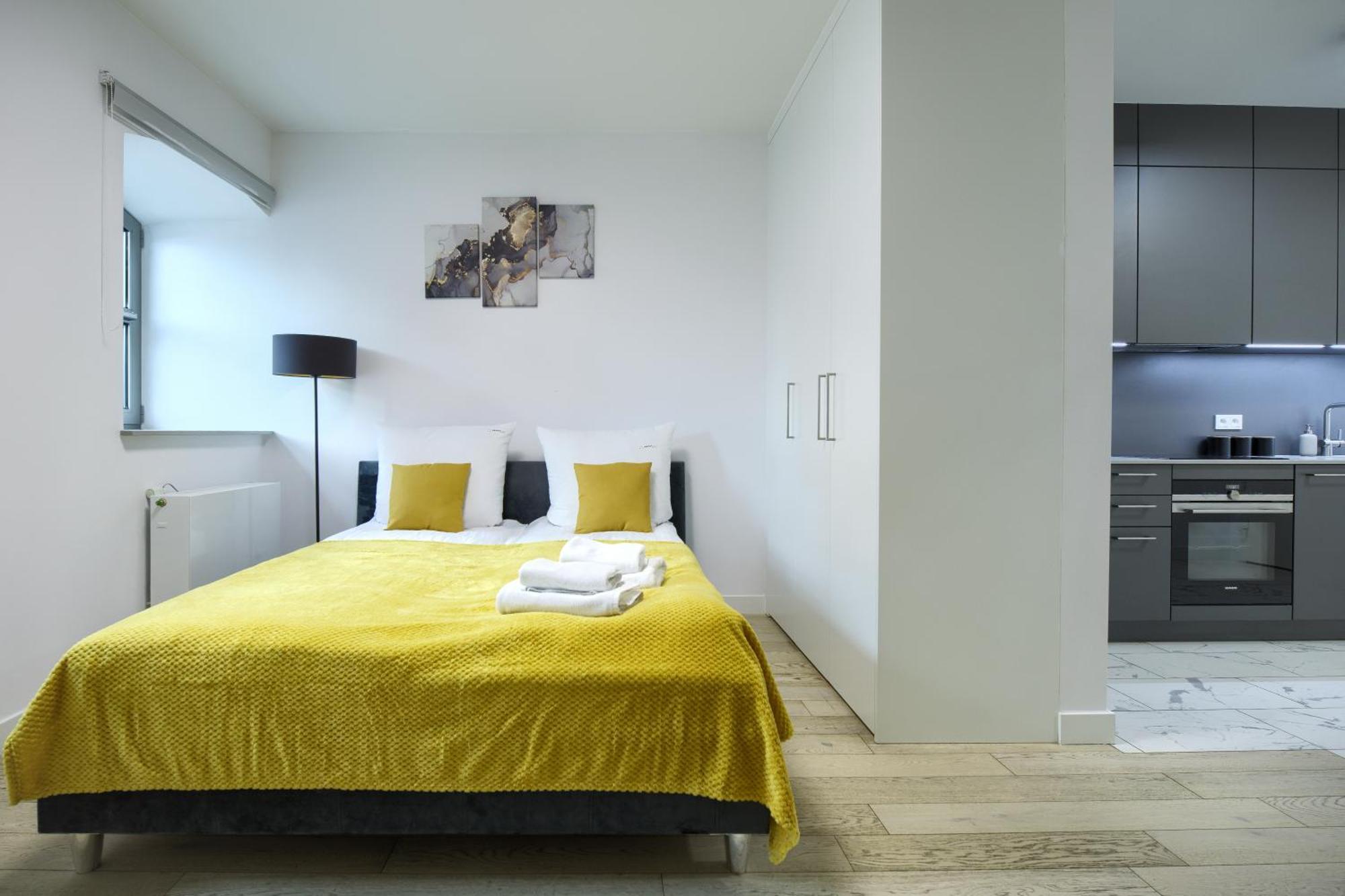 Aboutartapartments - Mlyn Maria Вроцлав Экстерьер фото